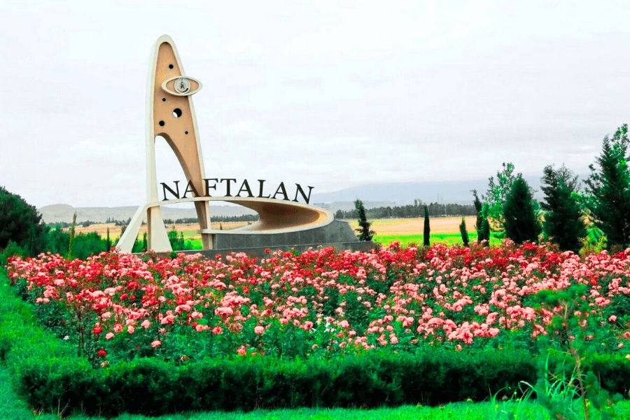 Naftalan kurortu: sağlamlıq üçün seçilən unikal məkan